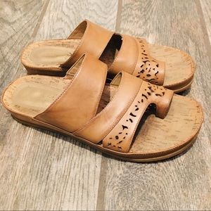 Bare traps Sandals Tan size 9 very comfy